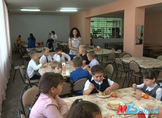 Четыре школы в Волгоградской области полностью ушли на «дистанционку»